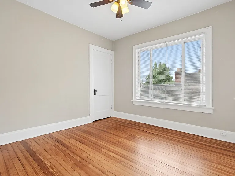 1151-1153 Wilson Ave #1153 — Photo 4