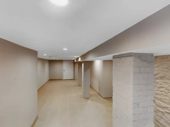 780 Quincy Street image 13 of 14