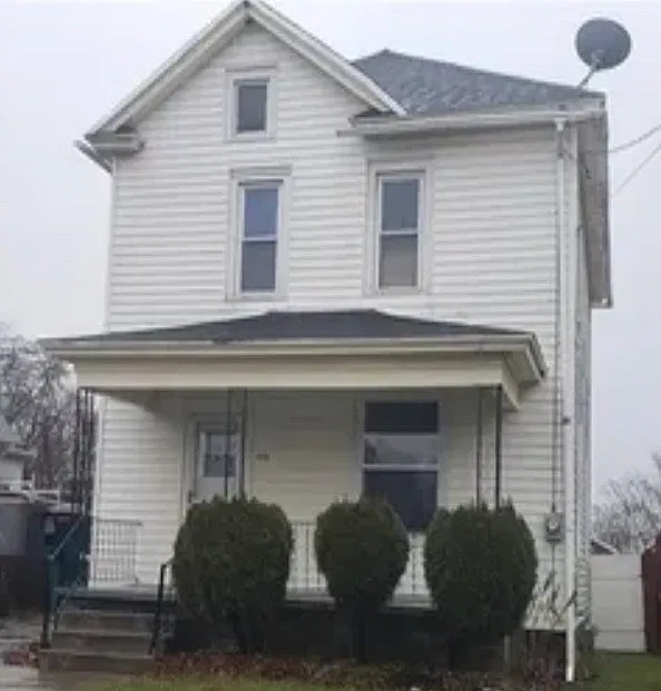 4 bed, 1320 sqft, $1,650 — Photo 1
