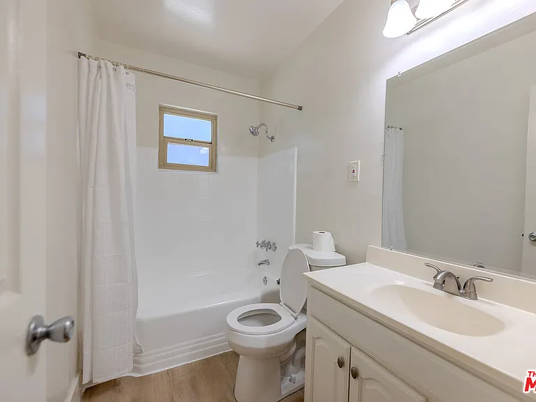 233 E Alameda Ave #A — Photo 11