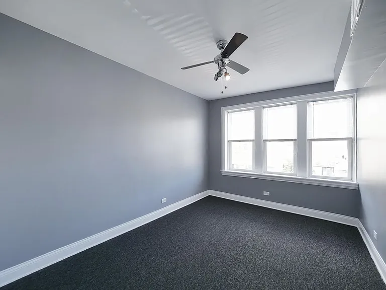 3309 W Bryn Mawr Ave #2 — Photo 6