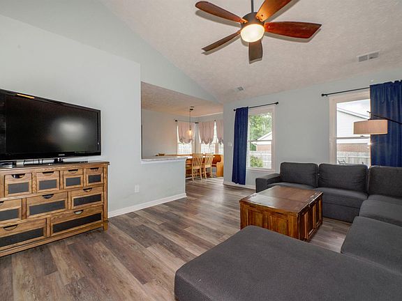 5th image of 1870 Timber Creek Dr