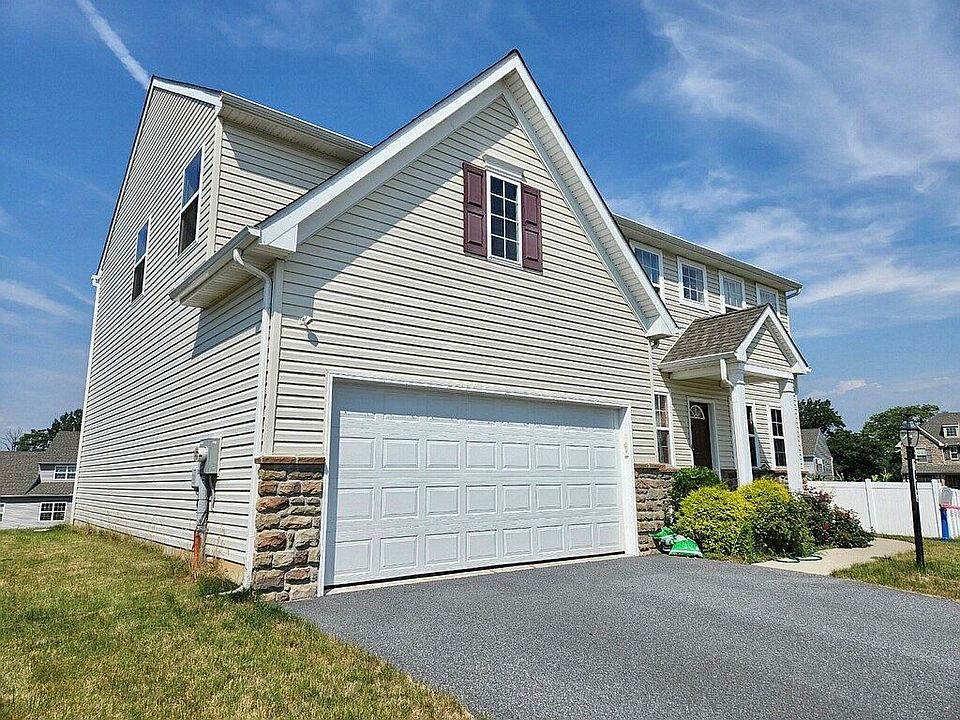 2nd image of 1802 Cameo Ct