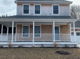 13 Arnold Ave #1, Jamestown, RI 02835