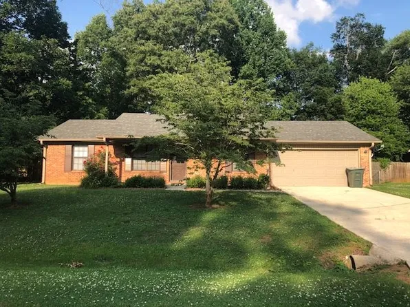 227 Stormy Dr, New Market, AL 35761
