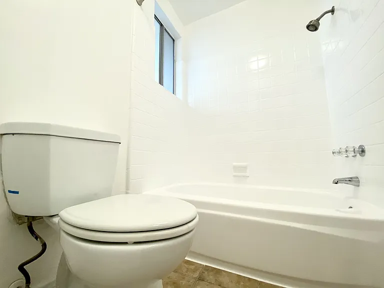 1543 N Bronson Ave #317 — Photo 21