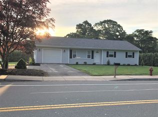 142 Slocum Rd, Dartmouth, MA 02747