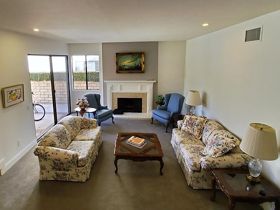 2nd image of 29028 Hollow Oak Ct