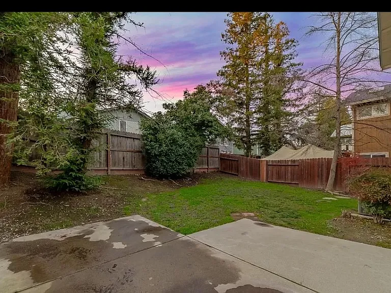 Northam Dr — Photo 23