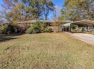 936 Green Valley Rd SW, Mableton, GA 30126