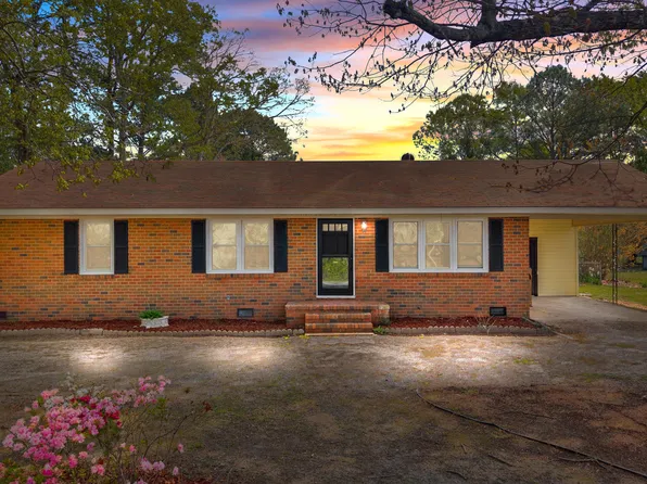 4149 Woodcrest Rd, Rocky Mount, NC 27803