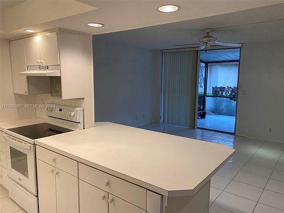 3rd image of 1951 Atlantic Shores Blvd APT 20