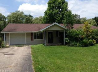 12680 Auburn Rd, Chardon, OH 44024