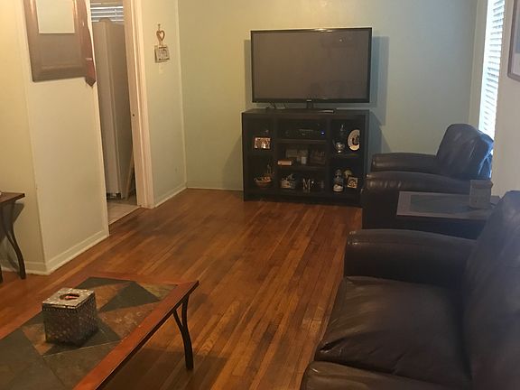 4th image of 242 E Amber St