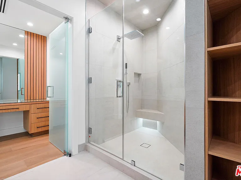 4097 Sapphire Dr — Photo 29