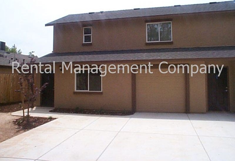 1st image of 387 E El Paso Ave APT 102
