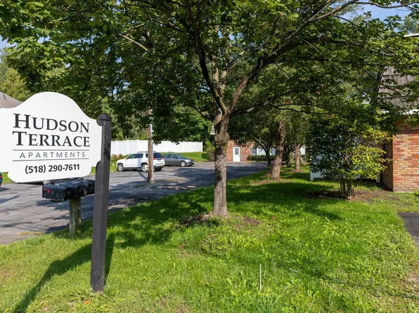 Hudson Terrace Apartments, 64 & 70 Hudson Ave #70-1, Delmar, NY 12054