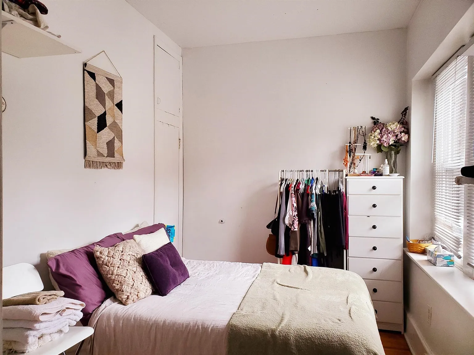 1 bed, $1,330 — Photo 4