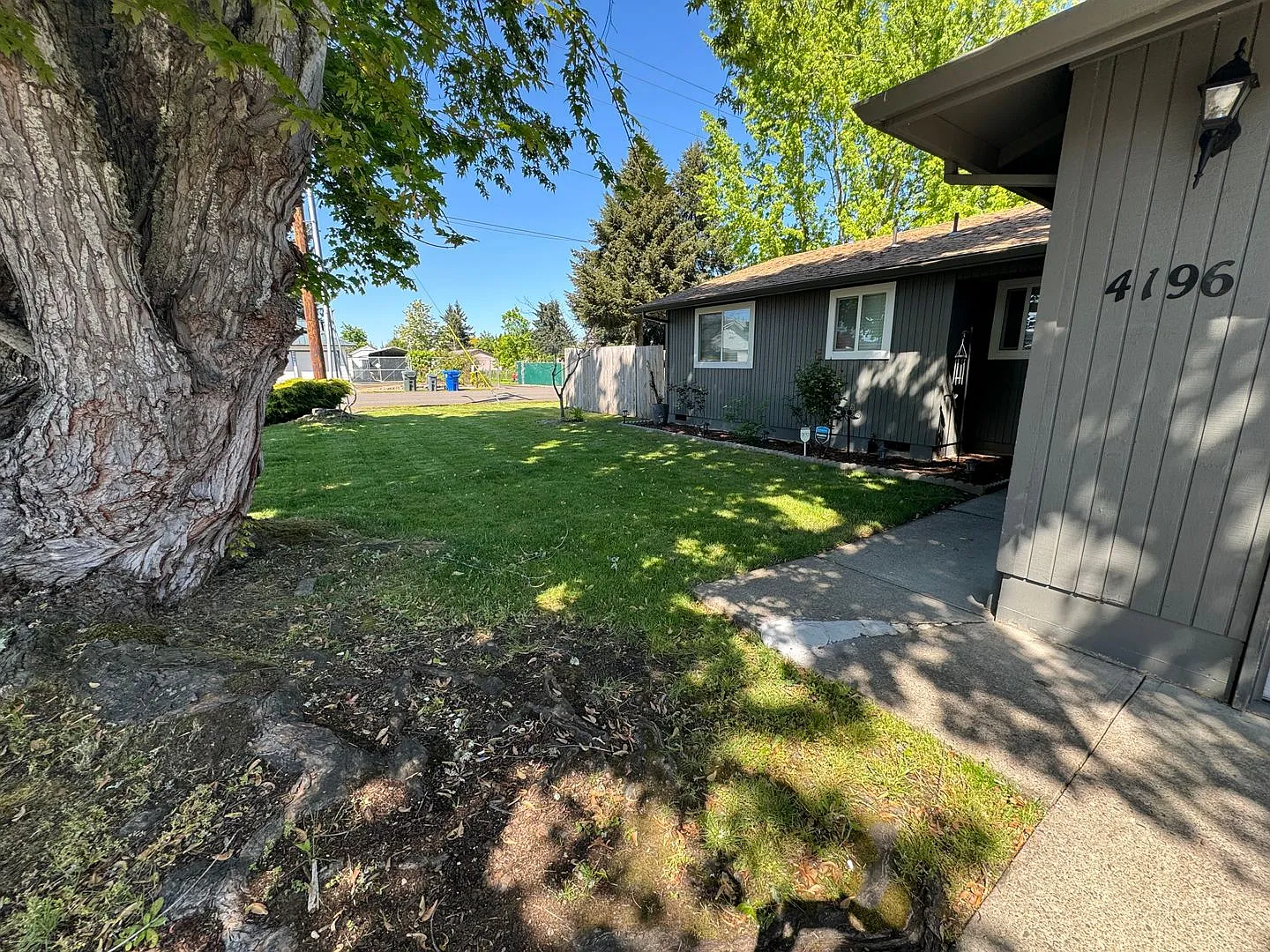 3 bedroom 1.5 bathroom home — Photo 3