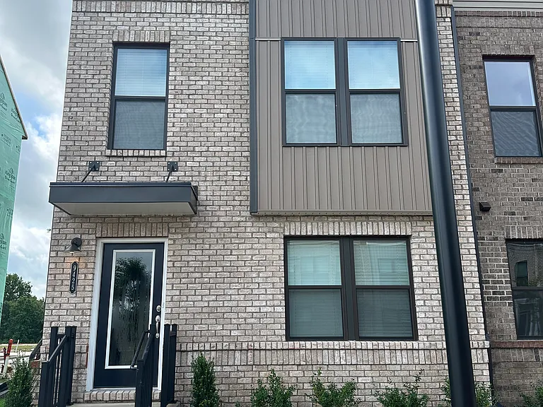 9425 Alquist St — Photo 22