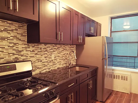 Rented by Bruma Realty LLC | media 4