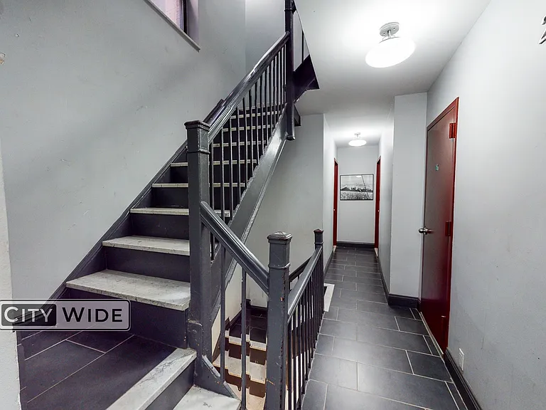 42 Clinton St #8 — Photo 5