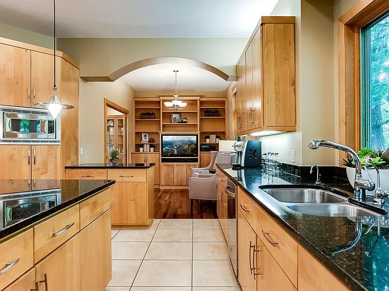 21892 Byron Cir — Photo 15