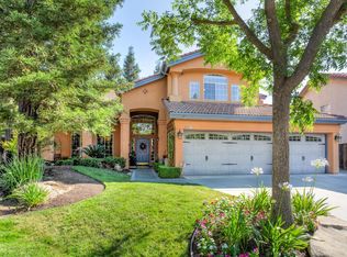 9041 N Backer Ave, Fresno, CA 93720