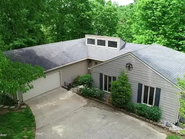 81 Ivy Ct, Brandenburg, KY 40108