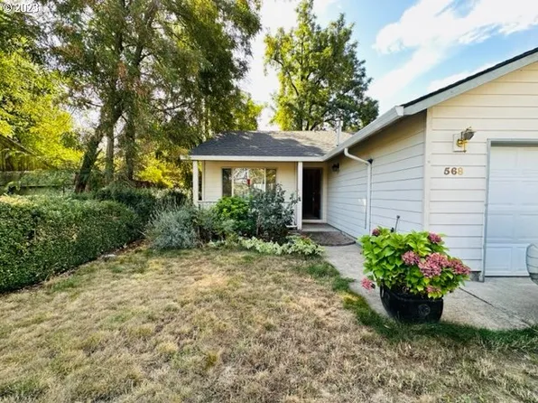 568 Holmes Ln, Oregon City, OR 97045