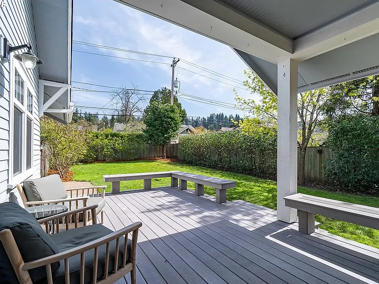 1545 Villard St — Photo 36