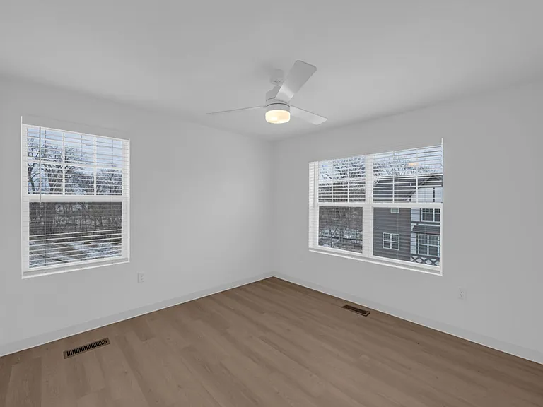 Launch Townhomes — Photo 7