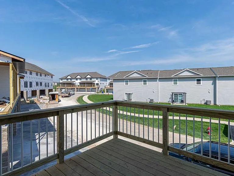 1172 Dahnovan Dr — Photo 20