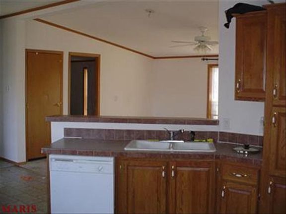 3rd image of 82 Juanita Dr