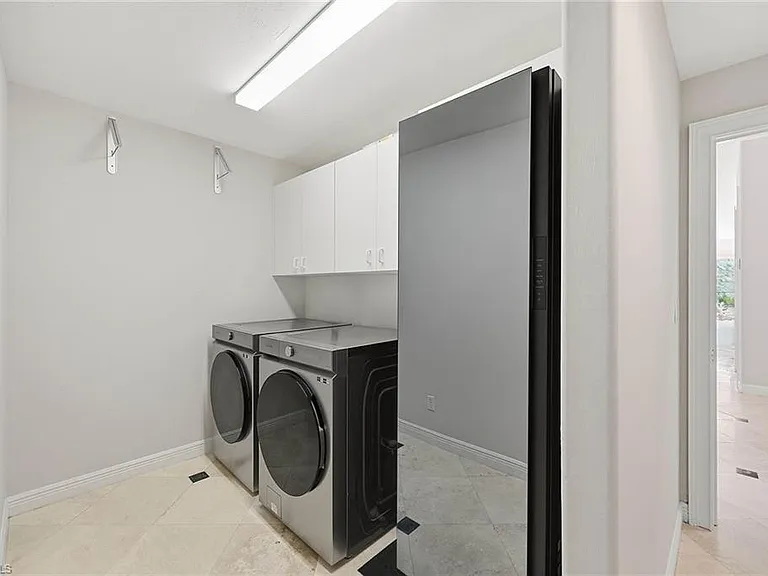 25820 Creekbend Dr — Photo 25