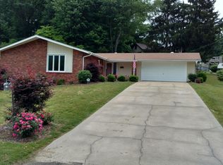 181 Auburn Park Dr, Waynesville, NC 28786