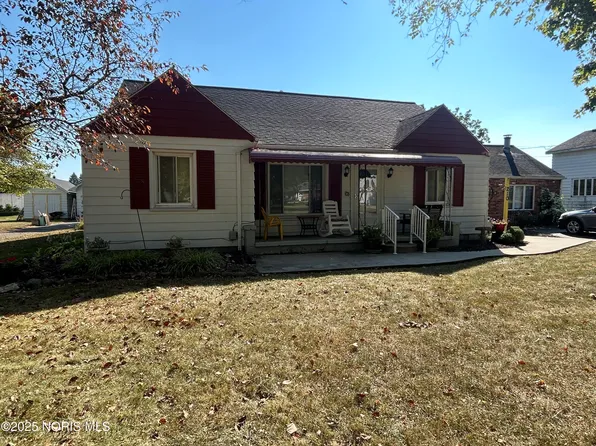 210 School St, Luckey, OH 43443