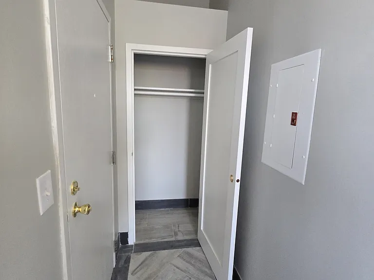 276 Chapel St #3A — Photo 2