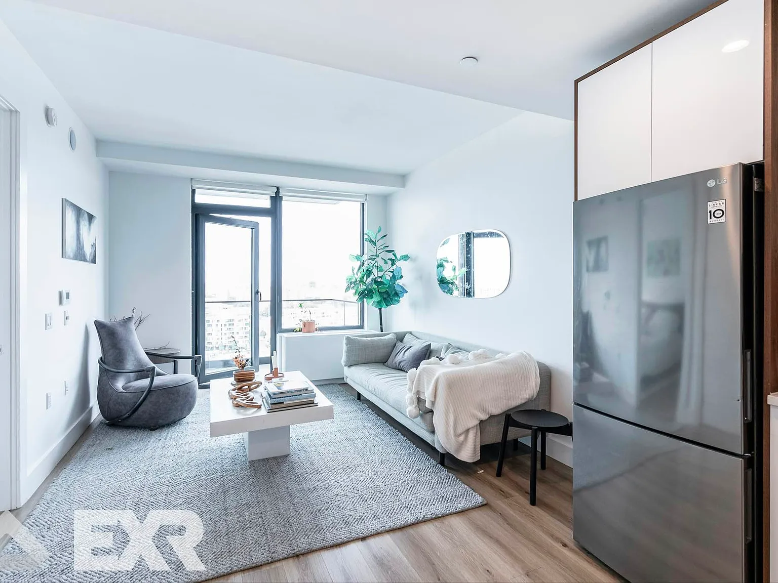 228 East 135th Street — Photo 4