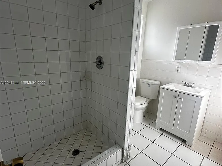 821 SW 2nd St — Photo 11