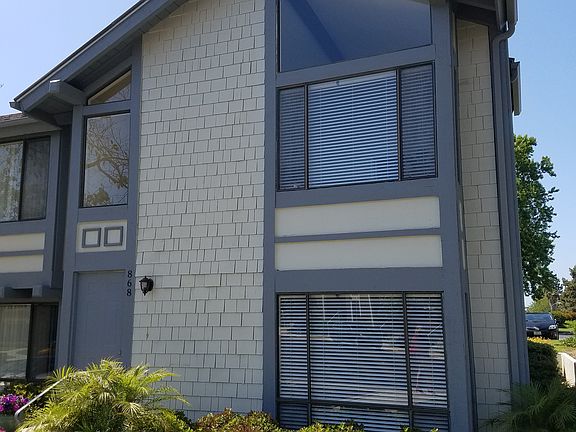 Front - Corner unit.