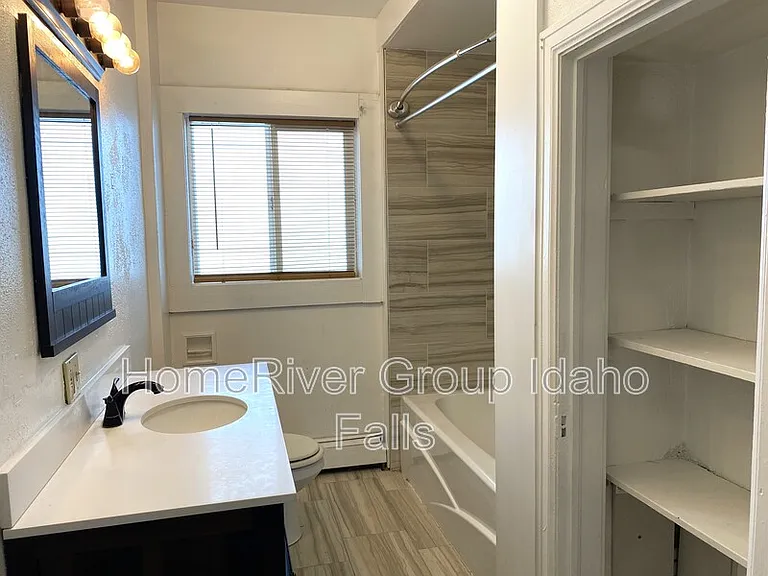 172 E 2 S #1 — Photo 5