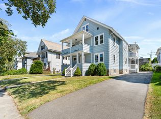 125 Redlands Rd, West Roxbury, MA 02132