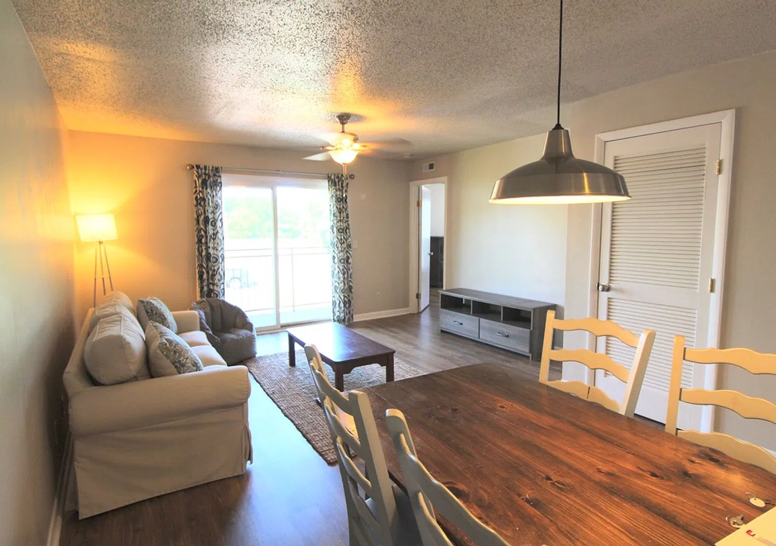 Hunters Ridge Condominiums 1360E OM — Photo 1