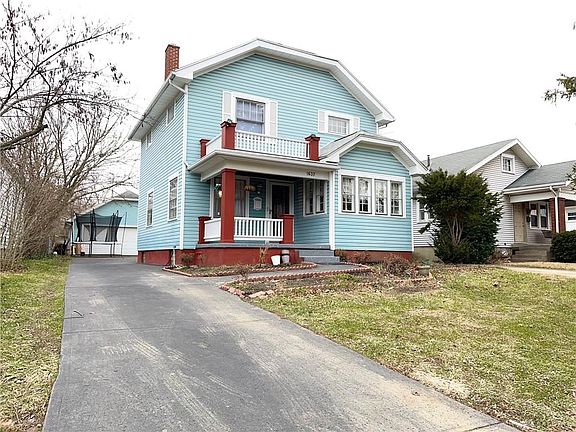 3rd image of 1637 Emmons Ave