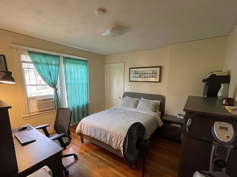 43 Lincoln St — Photo 3