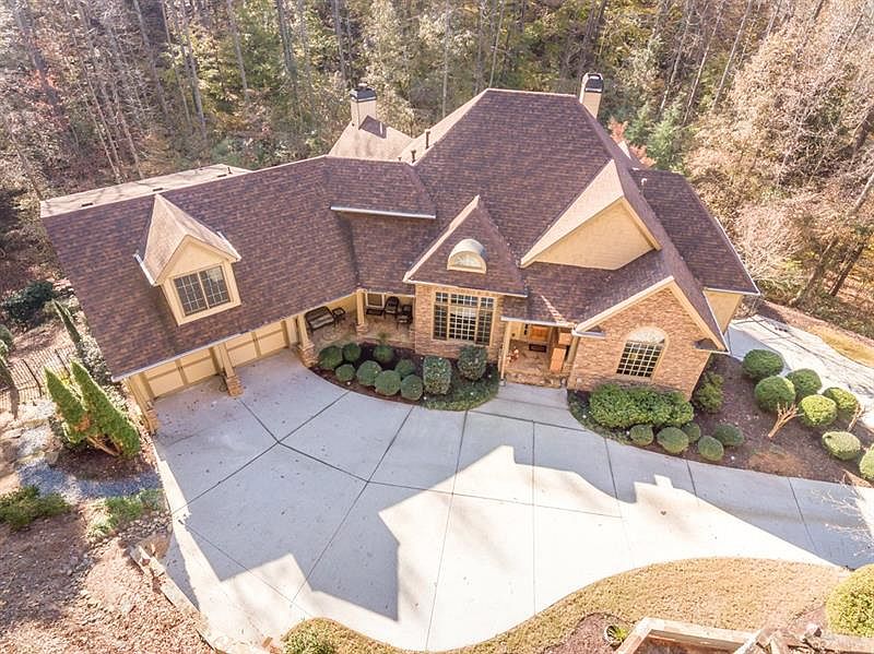 1st image of 812 Waterford Estates Mnr