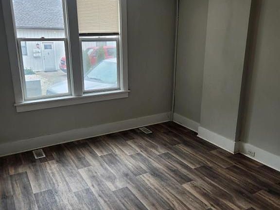 2nd image of 600 N Lake St APT B