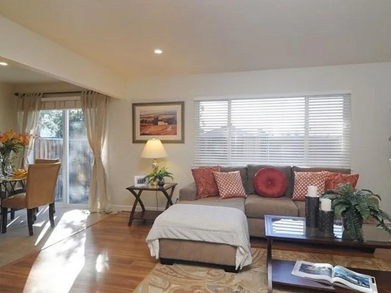 415 Pinehurst Ave — Photo 3