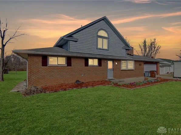 2203 S Tulane Dr, Dayton, OH 45431